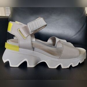 Sorel gray sandals 7
